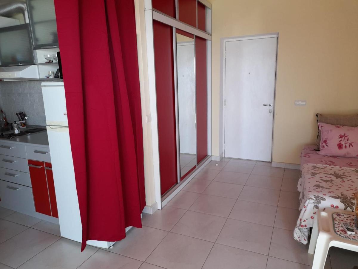 Nasty Apartament Костинешти Экстерьер фото
